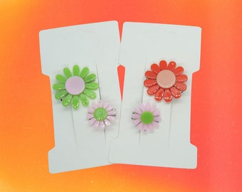 Flower Power Hair Clip Set - Mod Groovy Floral Daisy Barrettes