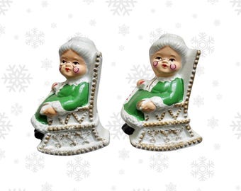 Vintage Mrs. Claus Salt or Pepper Shaker - Retro Christmas Rocking Chair Santa Decor - 1950s 1960s Era - Made in Japan