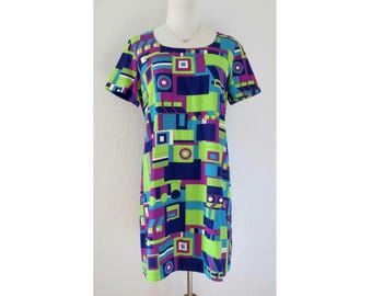 Vintage 60s Psychedelic Shift Dress - Geometric Short Sleeve Mod Scoop Neck Go Go Mini - Size Medium Large