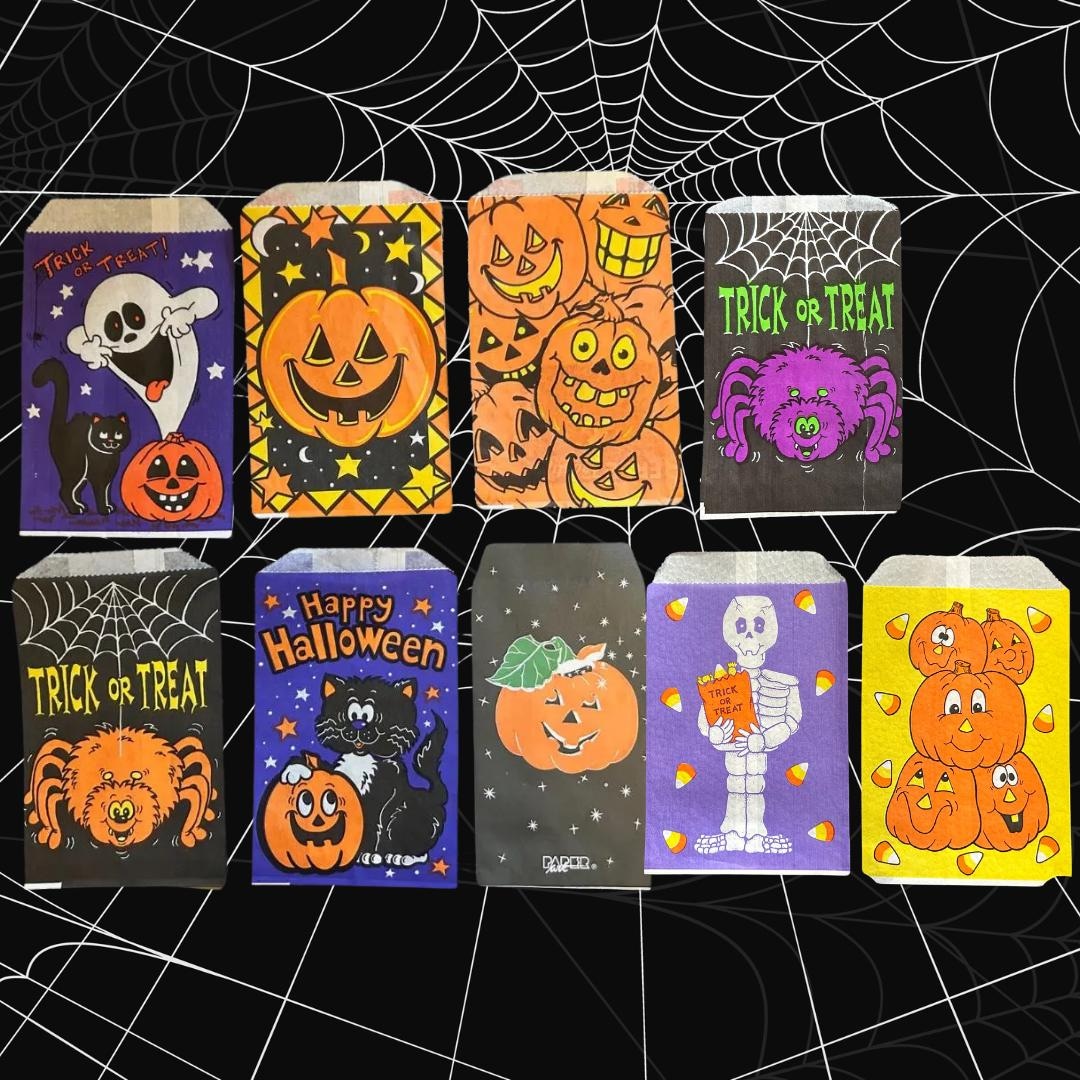 Vintage Halloween Paper Favor Goodie Sacks - Trick or Treat Bags