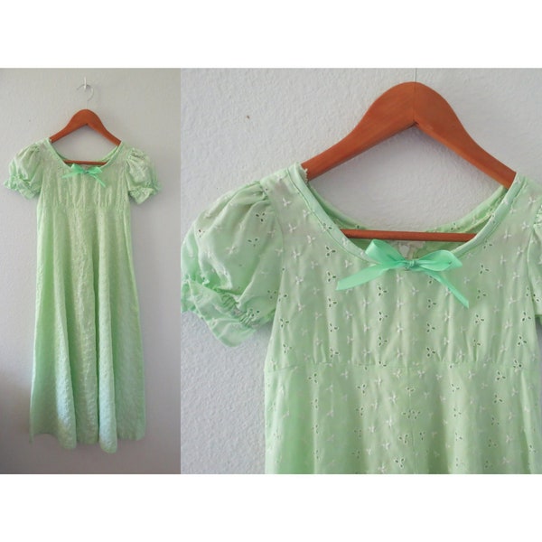 Vintage Girl's Maxi Dress Pastel Green Eyelet 70s Long Prairie Dress - Size Medium / Large
