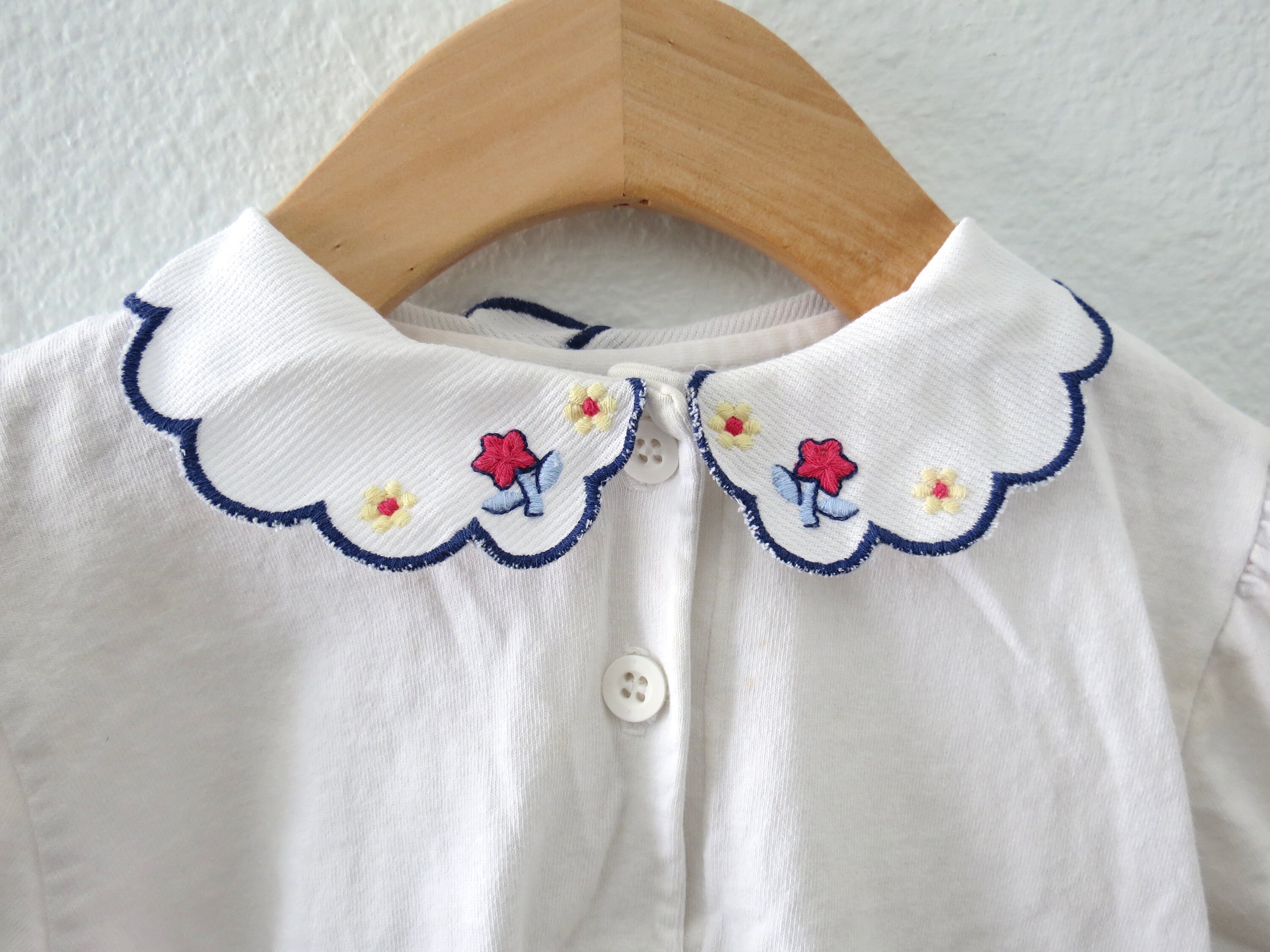 Vintage Oshkosh Toddler Girls Pink & flowered Print Bib