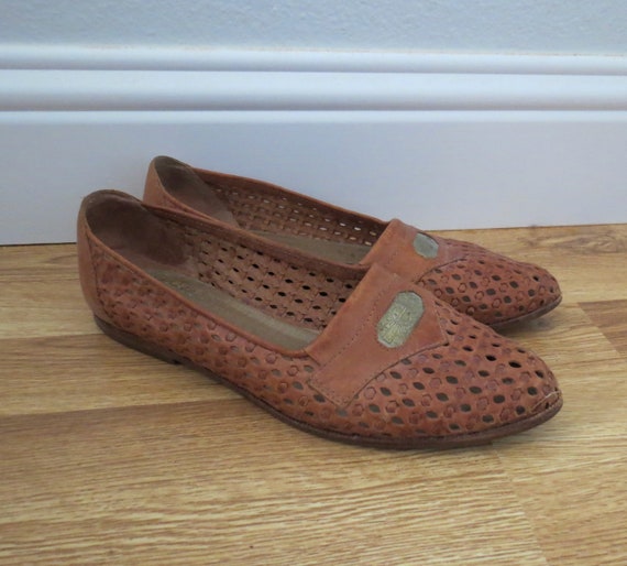 minimalist brown black shoes Shoes Womens Shoes Slip Ons Pointed Toe Flats size 8.5 two tone leather weave spectator flat shoes 90s anne klein brown woven leather flats size 8 1/2 