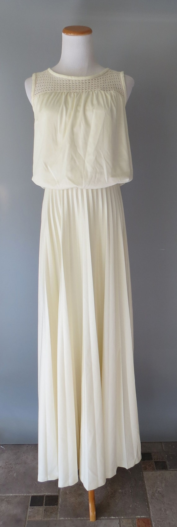 70s Wedding Dress Crochet Cream Maxi - image 2