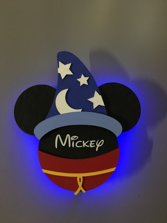 ソーサラーミッキーディズニークルーズライン木製ドアマグネット（LED 
