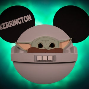 Grogu, El Mandaloriano, Imán para puerta de crucero Disney de Star Wars, Imanes de puerta de madera con luces, Star Wars en el mar, decoración del hogar, decoración de paredes