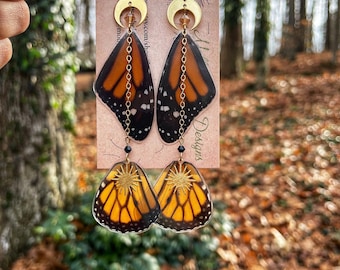 Monarque, vraies boucles d'oreilles en ailes de papillon, papillon entier, superposé, lune dorée, carillon éolien, fantaisiste, ailes de fée, origine éthique
