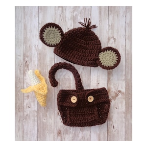 Crochet Monkey Costume: Newborn Photo Prop Outfit with Banana