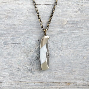Mini Pocket Knife Necklace Pendant » Miniature Pocket Knife » White Mother of Pearl Knife » Knife Charm » Pen Knife Necklace » Vintage Style
