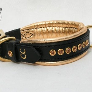 Leather dog collar, decorated with beautiful rhinestones