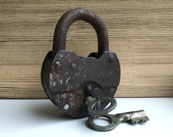 Old Barn Lock Vintage Padlock Large Metal Lock with Key Antique padlock Collectible Lock