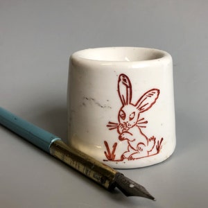 Vintage Sowjetischer Weißer Stempelständer Kleiner Hase UdSSR Schule Tintenfass alte Schule S4
