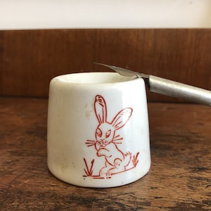 Tinteiro soviético vintage, tinteiro de cerâmica branca, pequena lebre, tinteiro escolar da URSS