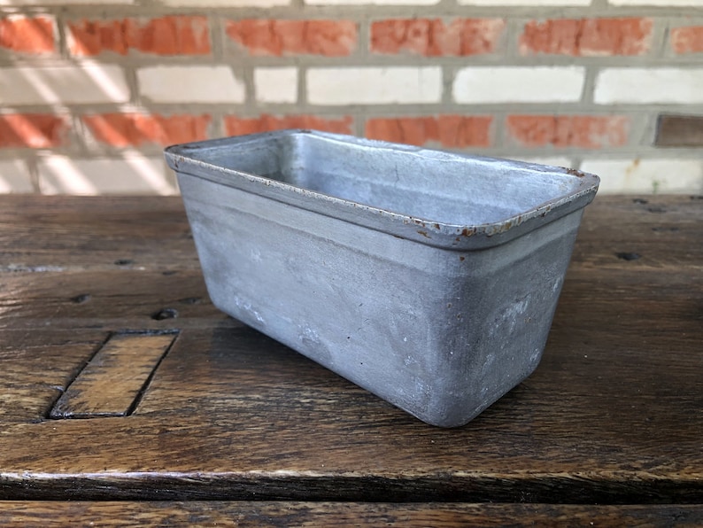 Industrial Bake Molds Kintchen decor Tin mold Bread pan Vintage Aluminum Baking Mold