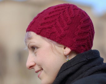 Freccia cabled Hat PDF knitting pattern (instructions)