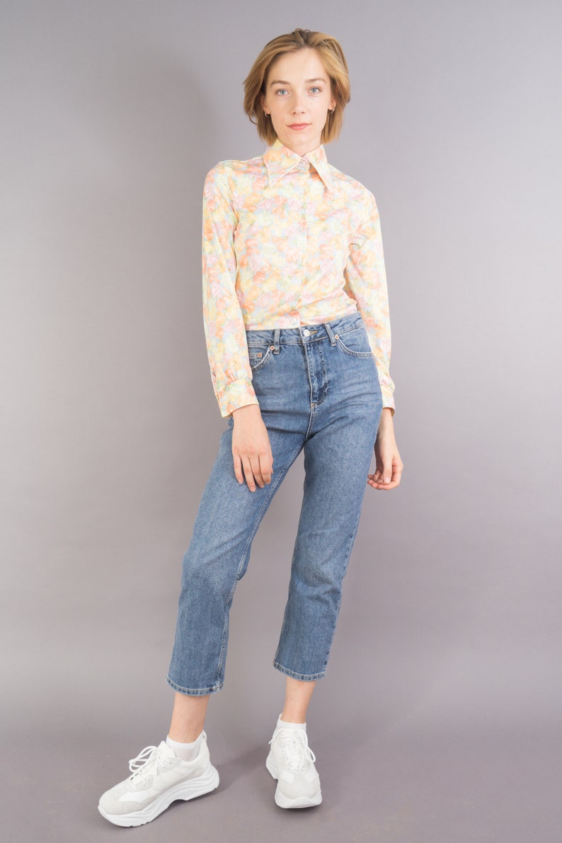 flower child print collared button-up