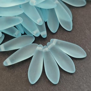 20pcs Matte Aqua Blue 5x16mm Daggers Czech Glass Leaf Pressed Daggers Beads Frosted aquamaribe blue Glass Daggers