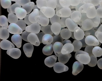 50 st regnbågsfärgade matta kristallpärlor i tjeckisk glas, 4 x 6 mm, frostade kristallpärlor i tjeckisk glas, små dropppärlor