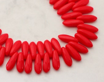 50pcs Opaque Red Daggers Czech glass dagger 3x11mm beads Leaf Small Glass Daggers red