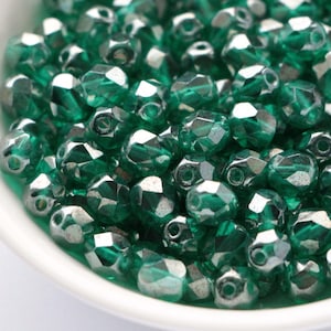30 stuks glanzende smaragdgroene glaskralen 6 mm Tsjechische vuurgepolijste kralen ronde facetgeslepen glaskraal 6 mm glanzend groen facet