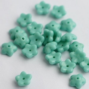 30pcs Turquoise Green Flower caps 7mm Czech glass flower bell floral Blue Green beads opaque green 5 petals flower beads