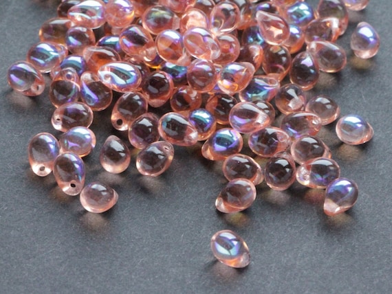 25個 レインボー ピンク ドロップ 5 x 7 mm チェコガラスビーズ ティア 