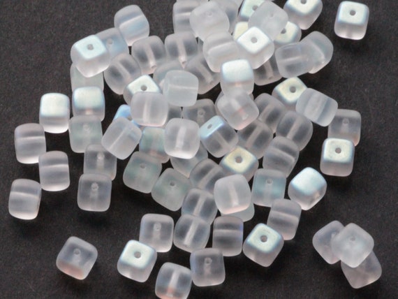 25Pcs Faceted Glass Crystal Loose Spacer Cube Beads Jewelry Findings 8x8x8mm 
