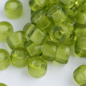 30 pezzi Perline Pony Olivina Verde 6 x 4 mm Perline Roller con foro largo 2 mm Perline di Vetro Ceco Perline rotonde grandi distanziali