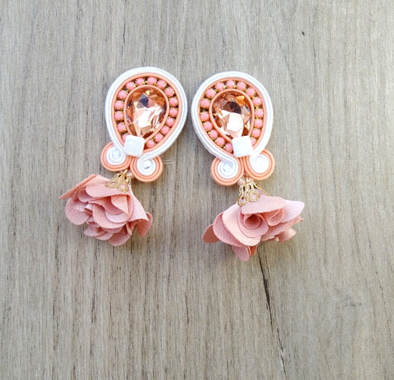 Crystal Bridal Earrings with Flower Tassels, Peach Pink and white Soutache Earrings clip-on image 3