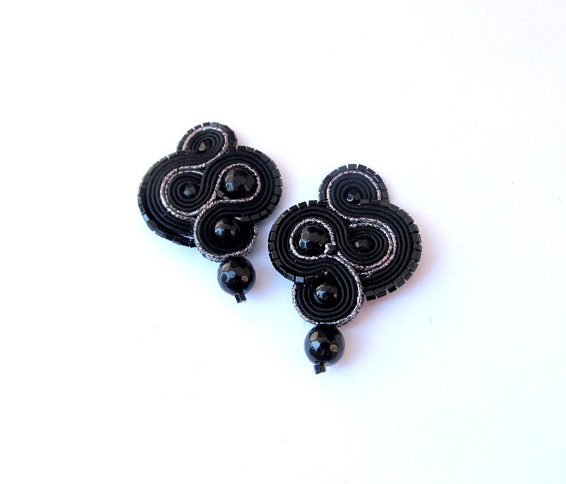 Black clip-on earrings, 90s earrings for woman ,soutache earrings, onyx earrings, clip on earrings art image 2