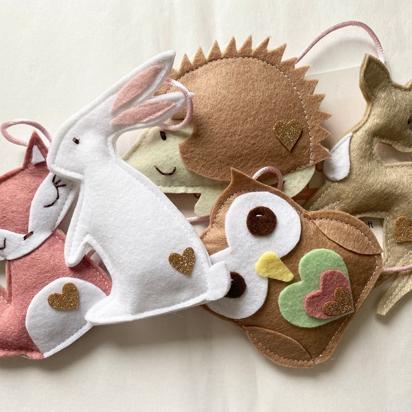 Felt Woodland Animal Garland Bunting, woodland bunting, MADE TO ORDER Woodland Nursery decor, Wall hanging. Deer, Rabbit, Owl, Fox, Hedgehog