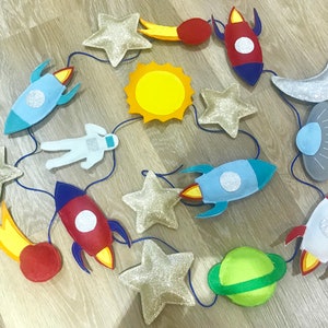 Space Bunting Garland with Rockets, Planets, Astronauts, Alien Spaceship and Stars 2.5m. Padded felt space items on ribbon MADE TO ORDER