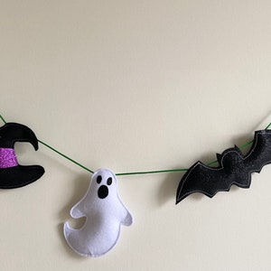 Handmade Felt Halloween Garland Halloween Bunting including Pumpkin, Witches Hat, Ghost, Bat, Boo 1m in length Halloween Decoration Party