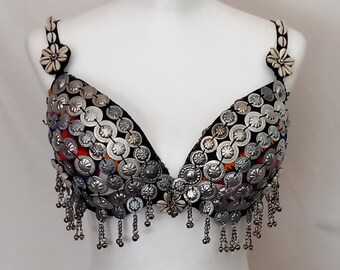 TBR6E Reggiseno tribale, 38D / 85D Tribal danza del ventre fusion ATS gypsy kuchi reggiseno con ciondolo a conchiglia, Burning Man, Reggiseno di danza del ventre