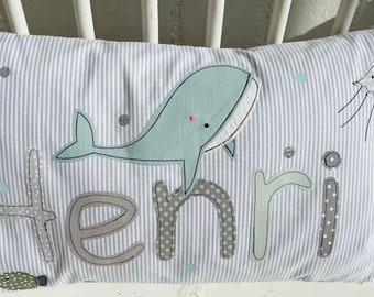 Kissen mit Namen Kissenbezug Kissen Geburt Baby Kissenhülle Kissen personalisiert Nameskissen Kuschelkissen Kinderkissen Kissen Wal