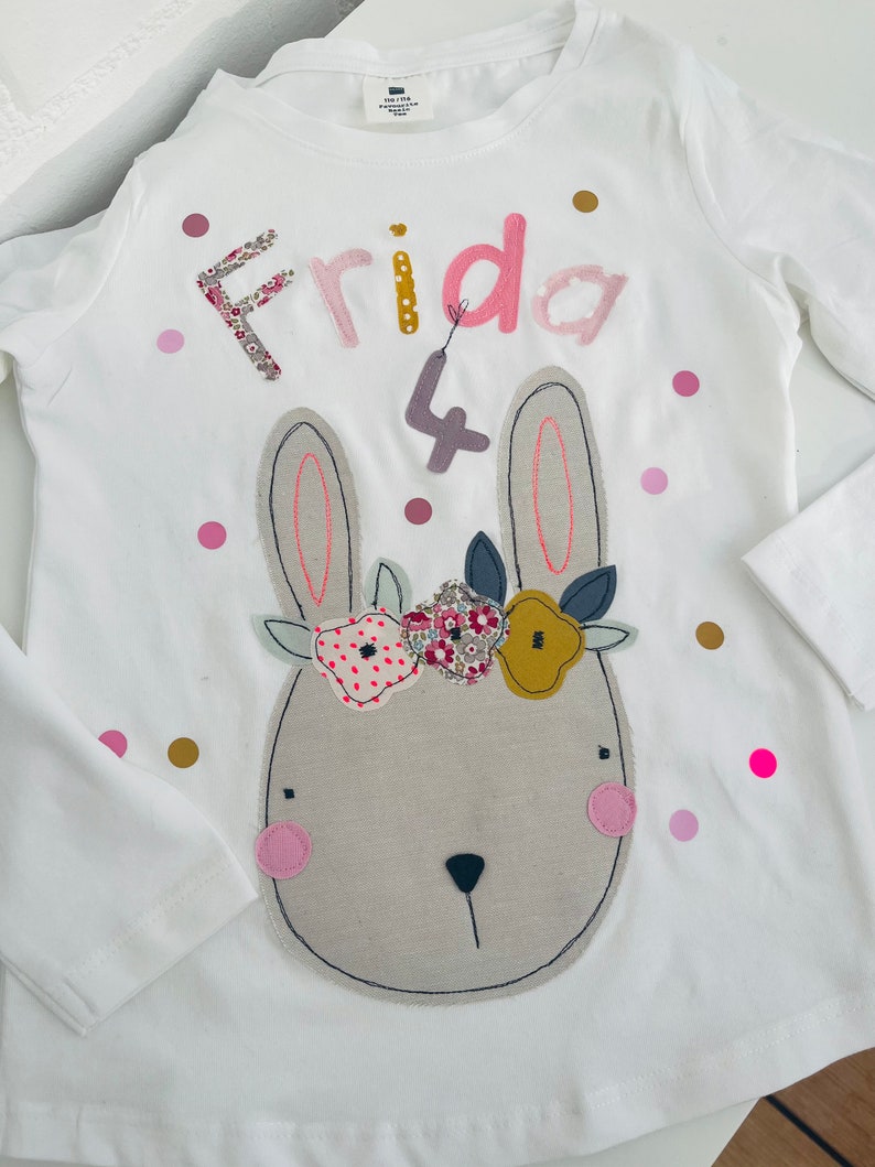 Geburtstagsshirt Kinder,Geburtstagsshirt,Shirt für Mädchen,Shirt mit Name,Shirt mit Zahl, Shirt Hase, Shirt Geburtstag, Hasenshirt, bunny Bild 1