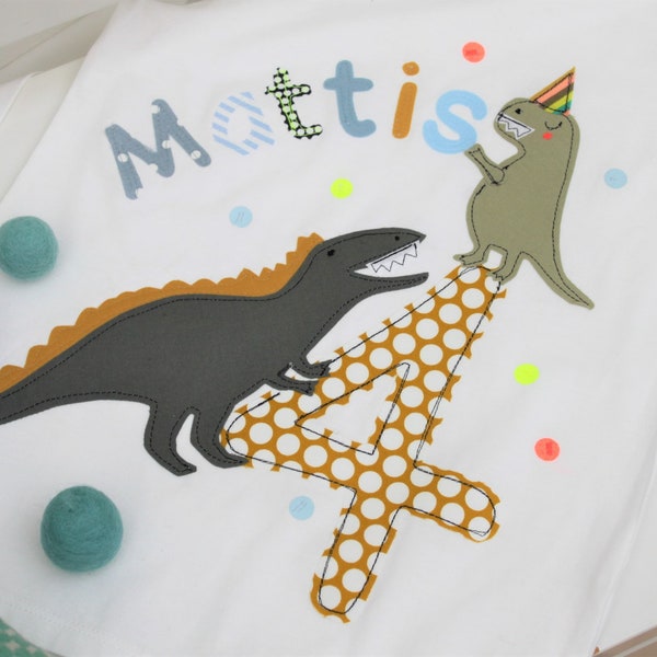 Chemise d'anniversaire enfants, chemise d'anniversaire, chemise pour garçons, chemise avec nom, numéro de chemise, chemise dinosaure, chemise anniversaire, dinosaures, anniversaire dinosaure