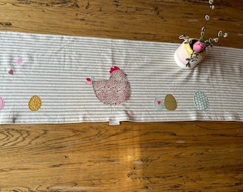 disponible immédiatement! Chemin de table de Pâques, nappe de Pâques, lapin de Pâques, printemps, décoration de Pâques, décoration printanière, poulet