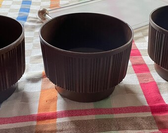 Vintage Rubbermaid MCM 70s Brown 3 Pot Planter set! One Tray Included! Clean Lines!