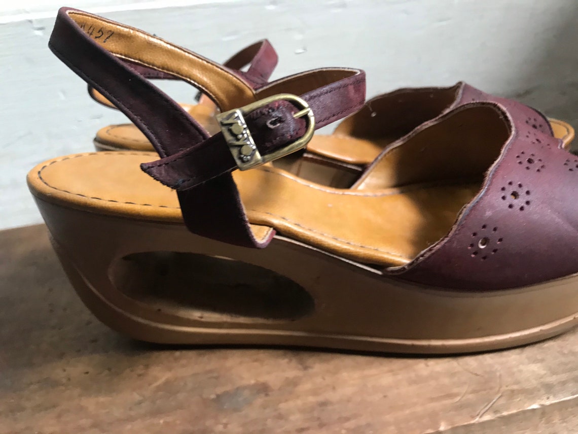 yoyo's shoes