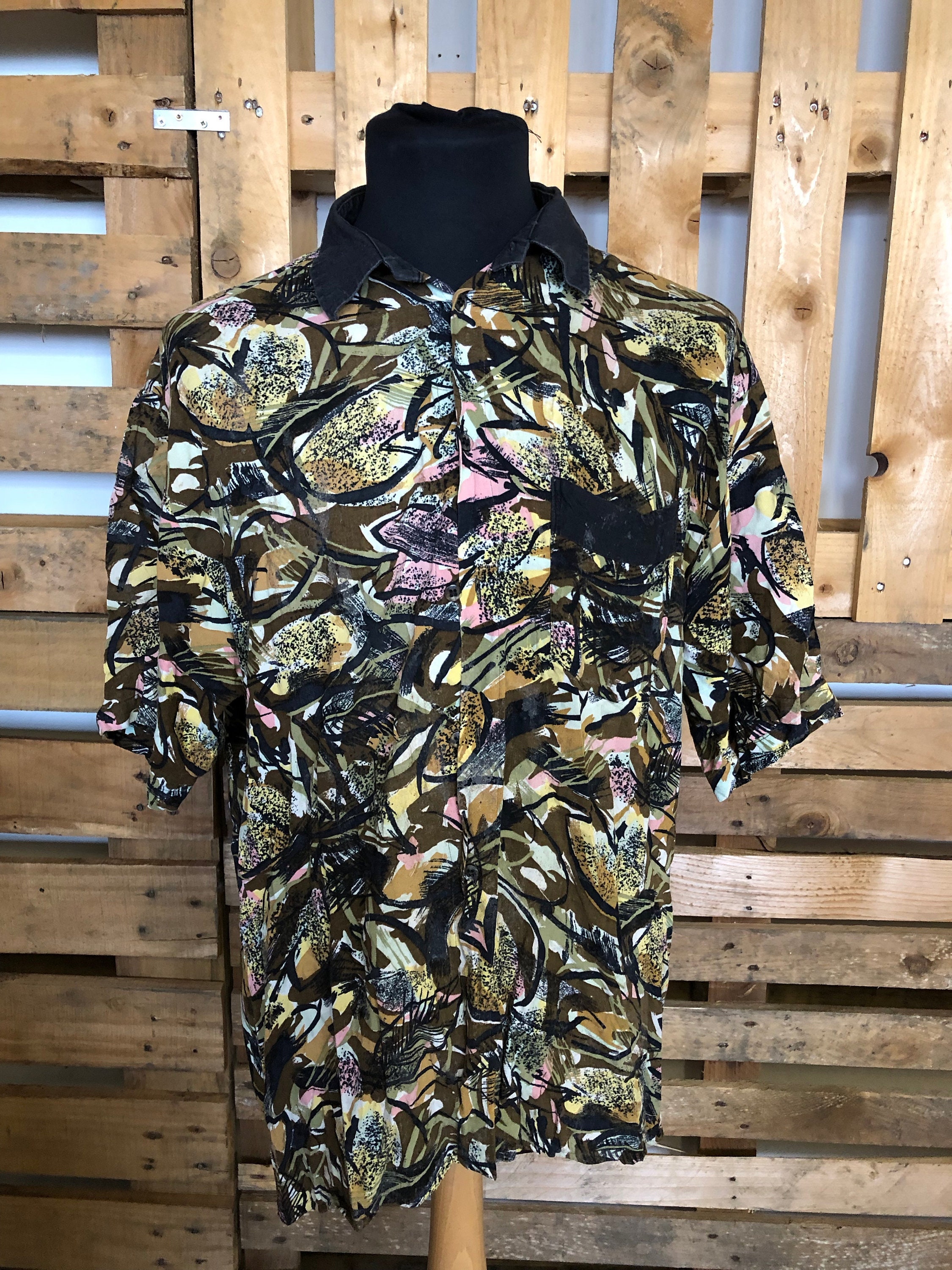 Image of Vintage Funky Unisex Oversized Shirts - 90S Fresh Prince Style Oversized Shirts Size M/L