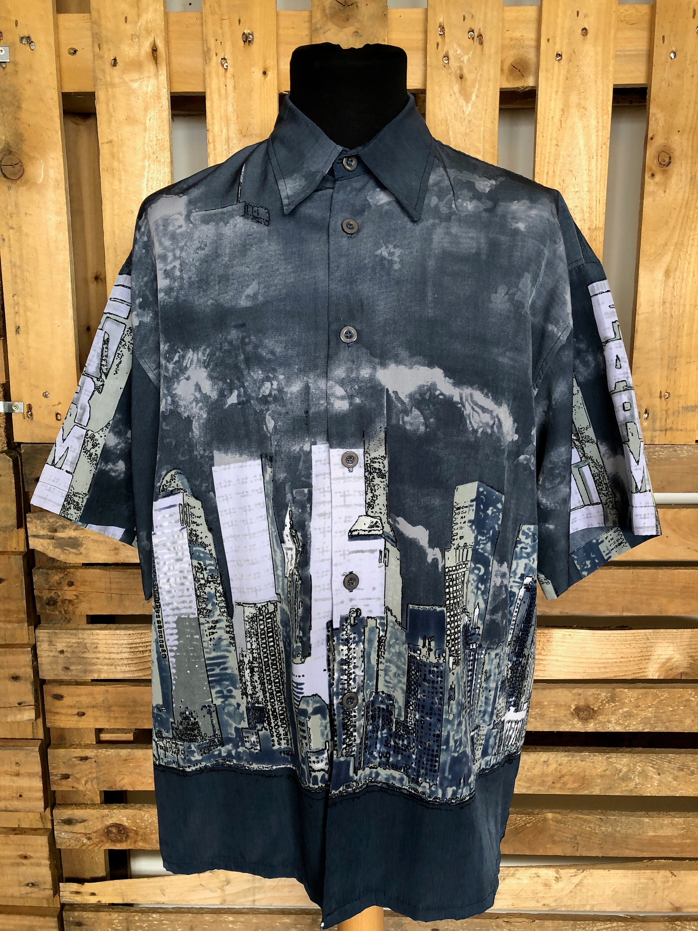 Image of Vintage Funky Unisex Oversized Shirts - 90S Fresh Prince Style Oversized Shirts Size L