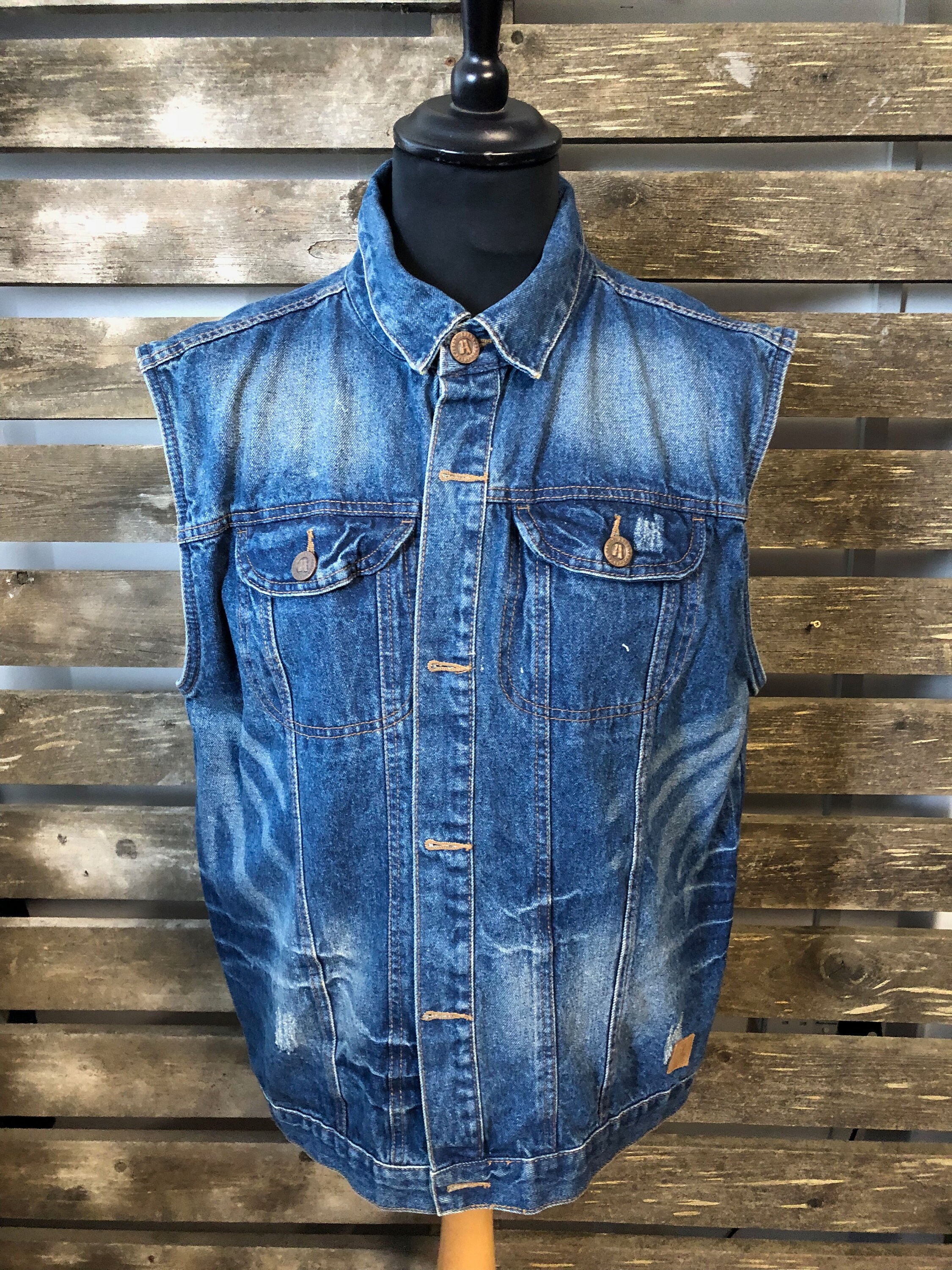 Image of Vintage Denim Sleevless Jacket - Retro 80S/90S Denim Jacket Size L/xl