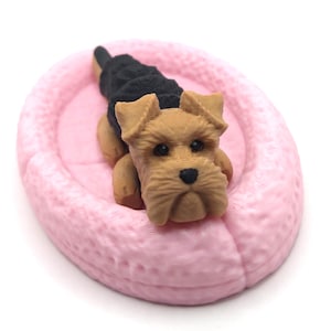 Airedale Terrier, Flexi Fidget, Stress Relief Keychain, Dog Lover Gift, Backpack Charm, Pet Lover Gift