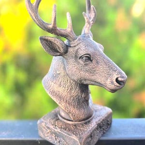 Deer Buck Doe Bust on a Cracked Stone Base Home Decor Statue Bookend Memorial