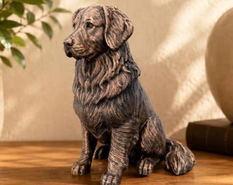 Sitting Golden Retriever Statue Figurine Bookend | Hand-Finished Figurine | Unique Dog Lover Gift & Home Decor