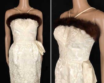 Vintage 1950's White Cotton Brocade Wiggle Dress w/ Brown Mink Fur Trim - size Small XS