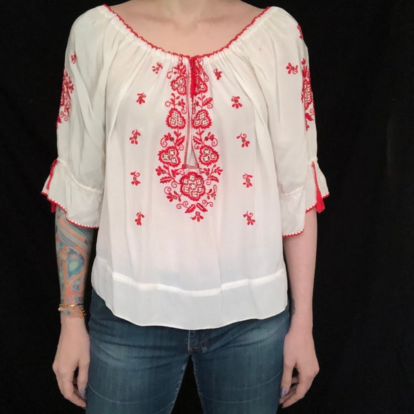Vintage 1930's Red Floral Embroidered White Rayon Peasant Blouse - size Medium Large XL