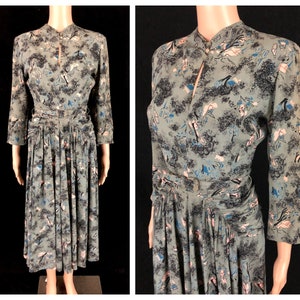 Vintage 1940&#39;s Village People Novelty Print Cold Rayon Dress w/ Ruched Peplums - size XS Extra Small