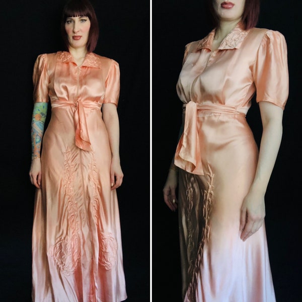 Vintage 1930's 1940's Light Pink Liquid Satin Puff Sleeve Dressing Gown w/ Trapunto Embroidered Detailing - size Medium Large